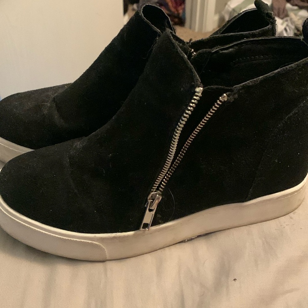 Soda Zipper Platform Sneakers